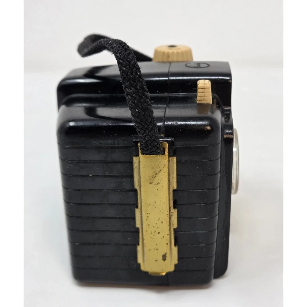 Vintage Kodak Brownie Bullet Camera Bakelite 127 Film Dakon Lens 1950s USA